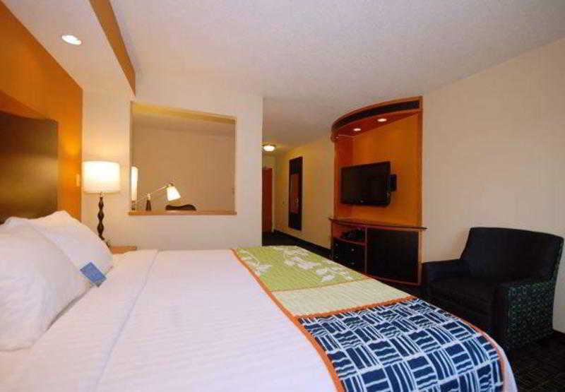 Fairfield Inn & Suites Canton North Canton Szoba fotó