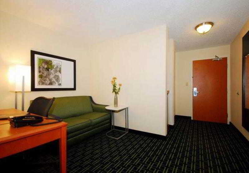 Fairfield Inn & Suites Canton North Canton Szoba fotó